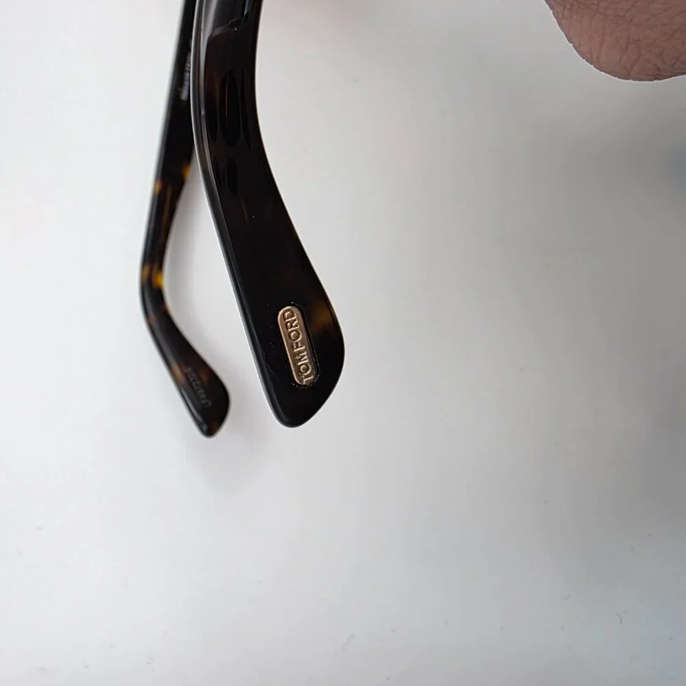 Tom Ford Bianca Brown Oversized Sunglasses with Case - Picture 3 of 13